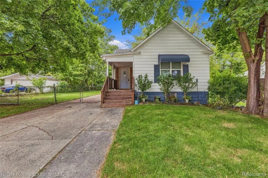 22 Meadle Street, Mount Clemens, MI 48043 - #2
