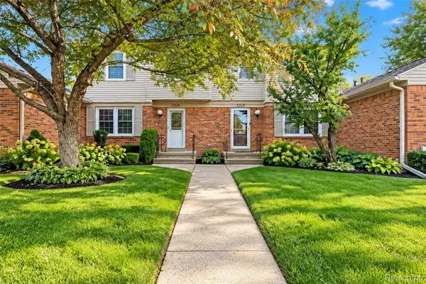 24264 Bashian Drive, Novi, MI 48375