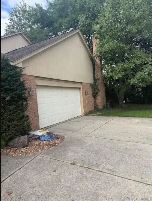 37892 Stableview Drive, Farmington Hills, MI 48335 - #3