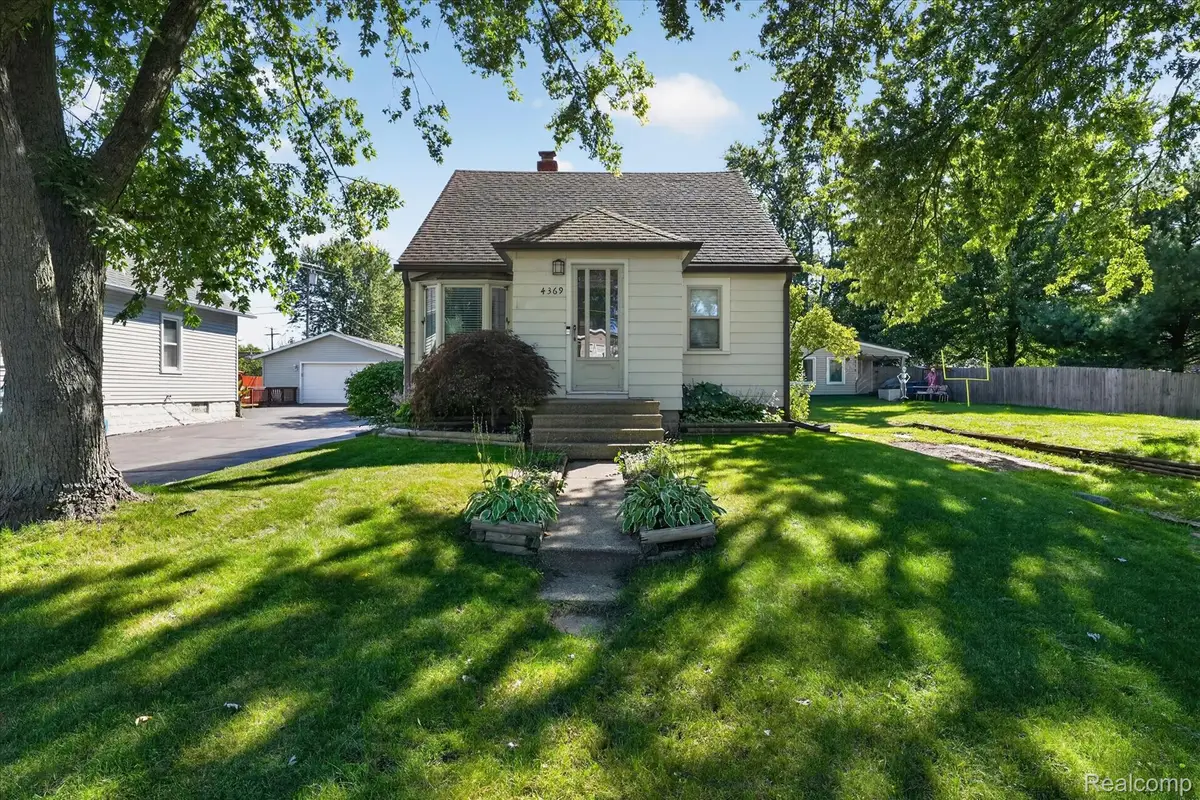 4369 Richalva Court, Waterford, MI 48329 - #1