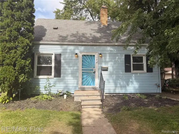 192 Crestwood Street, Pontiac, MI 48341