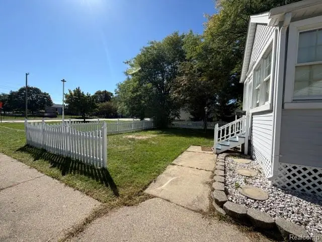 18615 Martin Road, Roseville, MI 48066 - #2