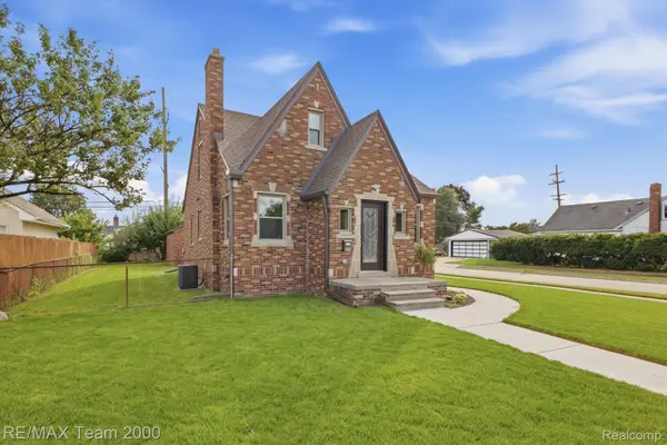 5808 Merriman Road, GardenCity, MI 48135
