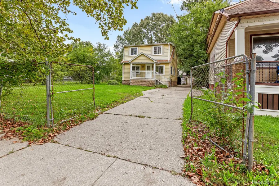7628 Piedmont Street, Detroit, MI 48228 - #2