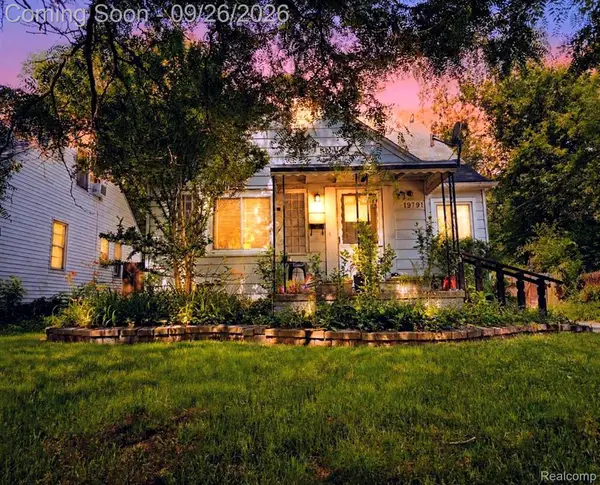 19791 Greenview Avenue, Detroit, MI 48219