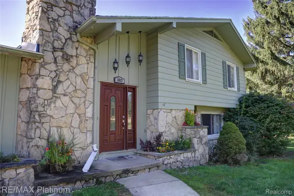 1817 S Walmont Road, Jackson, MI 49203