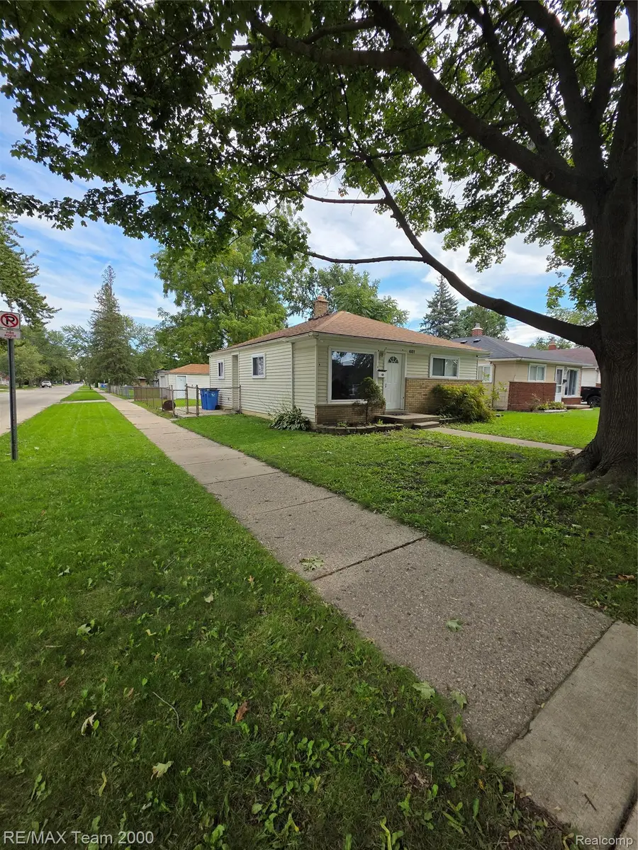 4601 Gertrude Street, Dearborn Heights, MI 48125 - #3