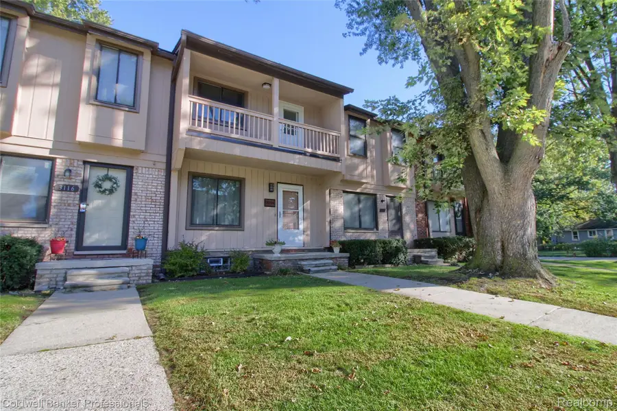 3114 Summers Road, Keego Harbor, MI 48320 - #2