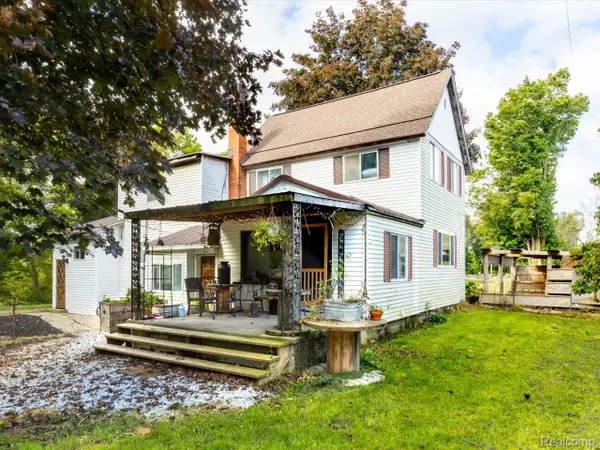 9573 Beard Road, Avoca, MI 48006