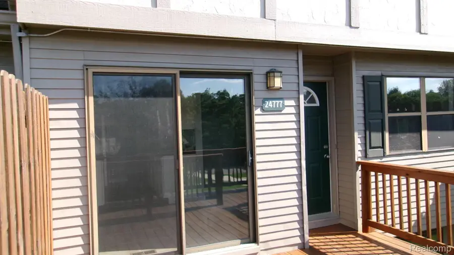 24777 Primrose Lane, Southfield, MI 48033 - #2