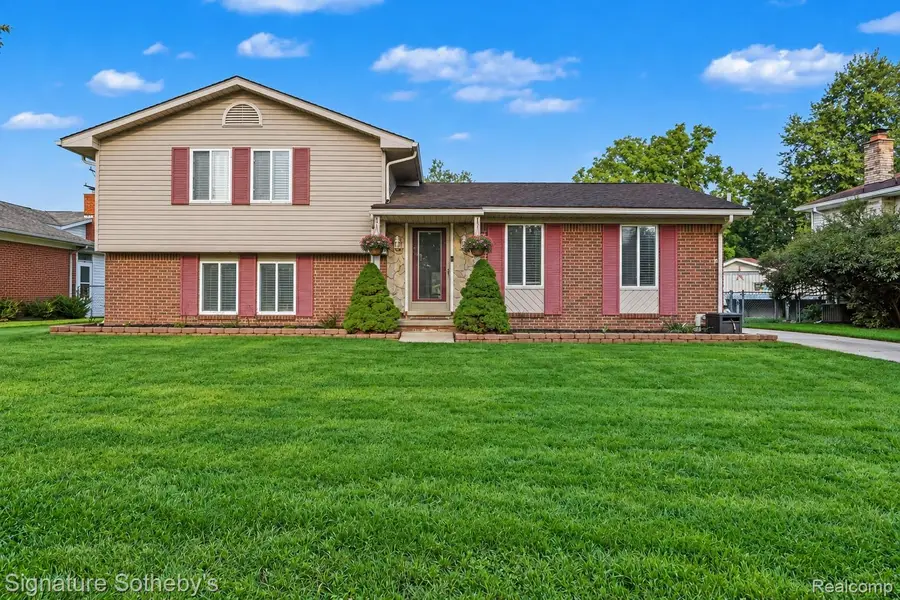 4071 Ironside Drive, Waterford, MI 48329 - #2