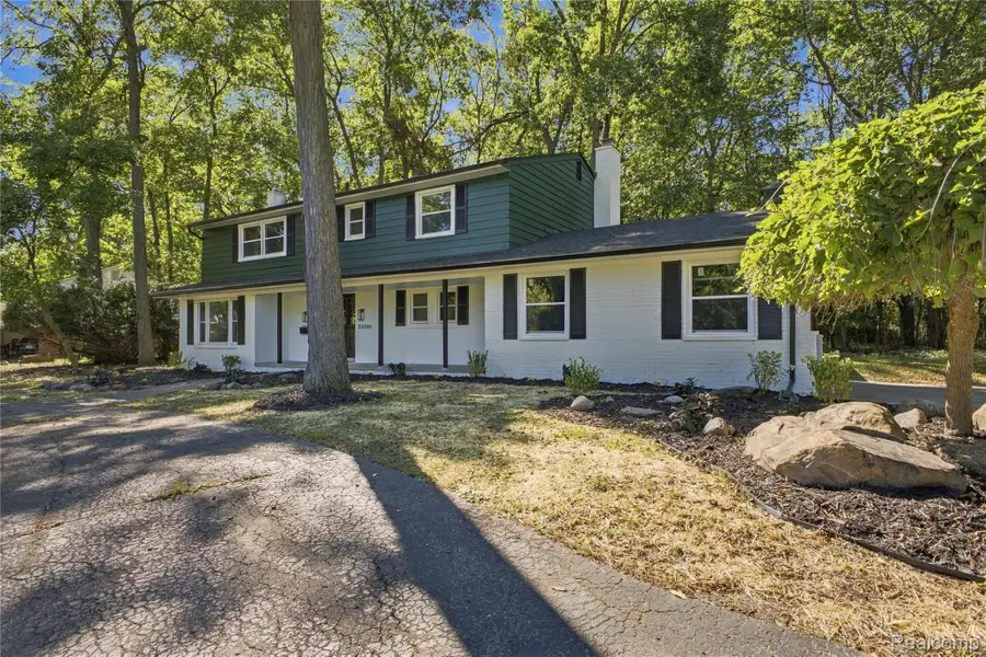 32089 Olde Franklin Drive, Farmington Hills, MI 48334 - #3
