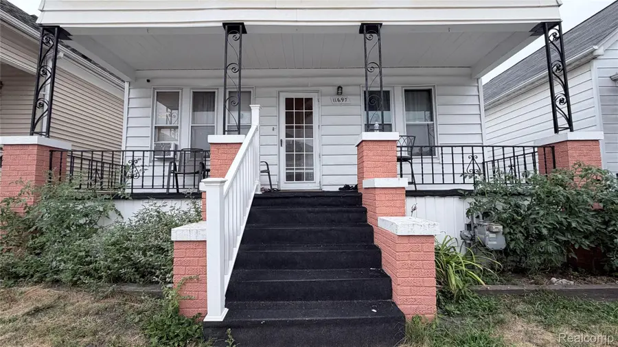 11697 Moran Street, Hamtramck, MI 48212 - #2