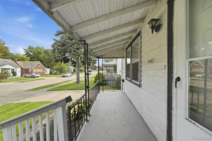 7552 Westminster Avenue, Warren, MI 48091 - #3