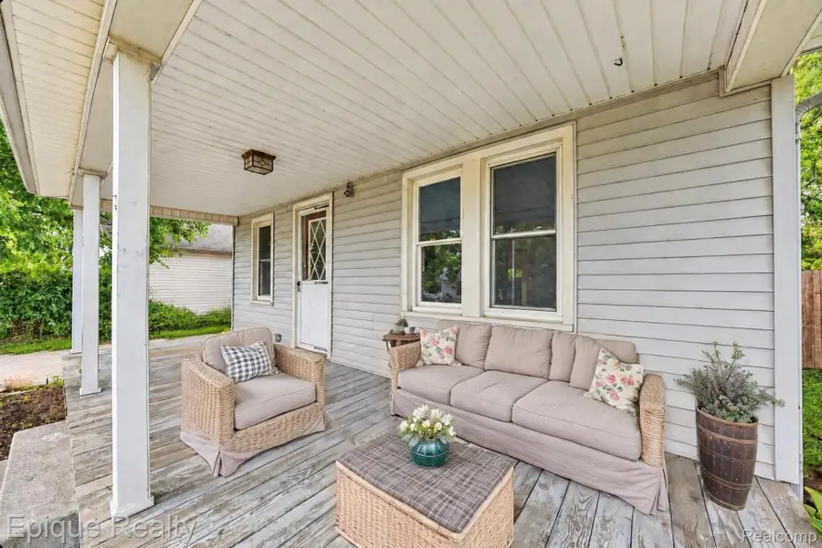 16167 Manchester Avenue, Eastpointe, MI 48021 - #3