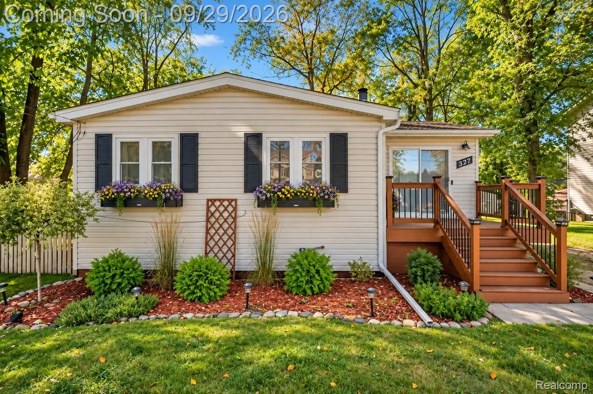327 Orion Terrace, Orion, MI 48362 - #1