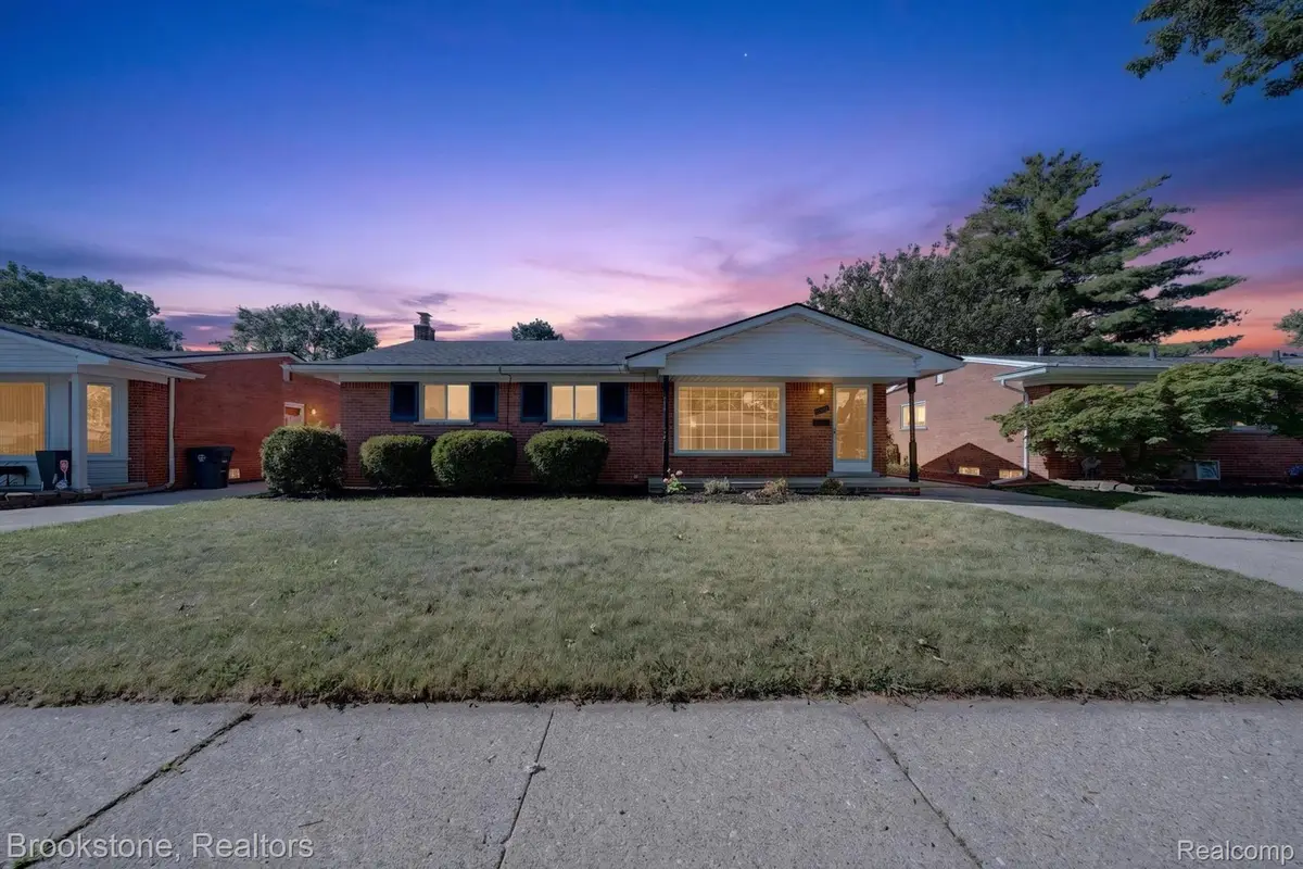 4940 Stanley Avenue, Warren, MI 48092 - #1
