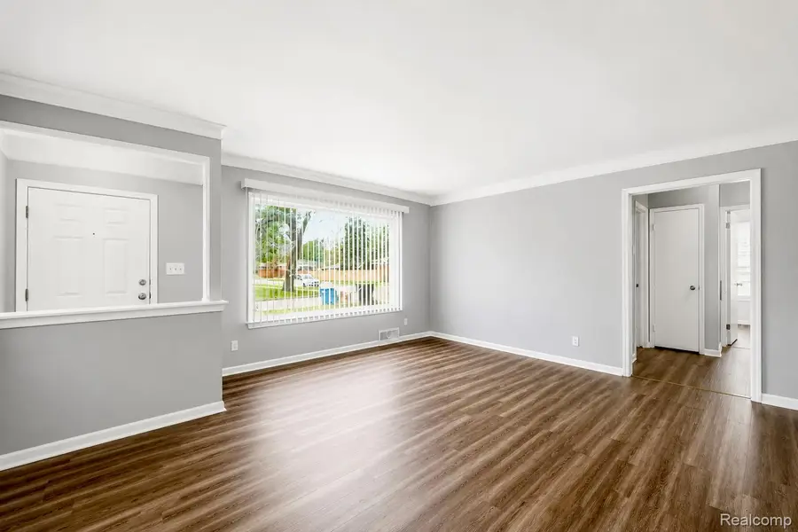 28326 Alden Street, Madison Heights, MI 48071 - #3