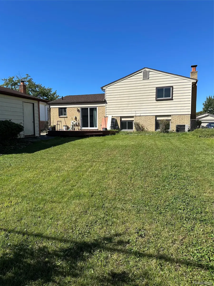 40034 Fraser Drive, Sterling Heights, MI 48310 - #3