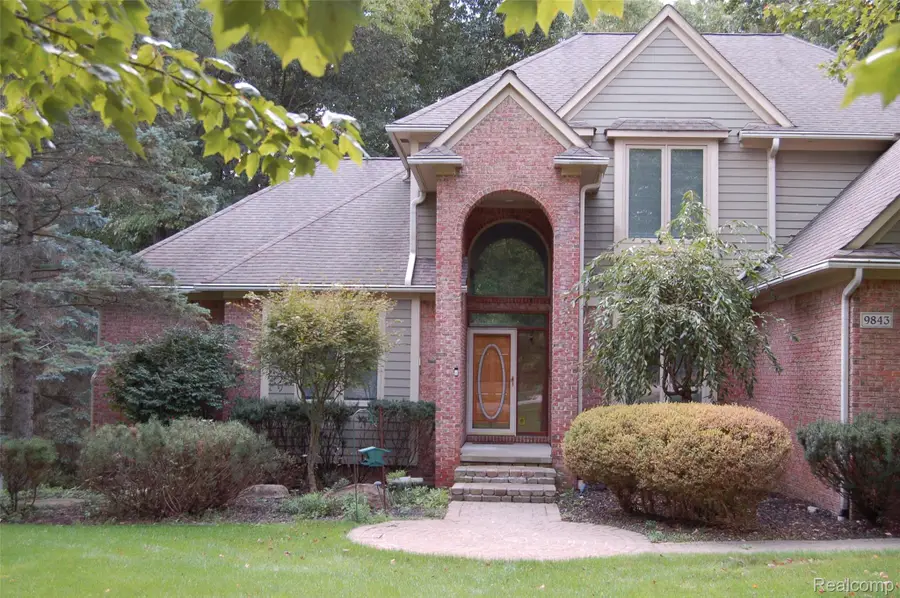 9843 Creekwood Trail, Davisburg, MI 48350 - #2