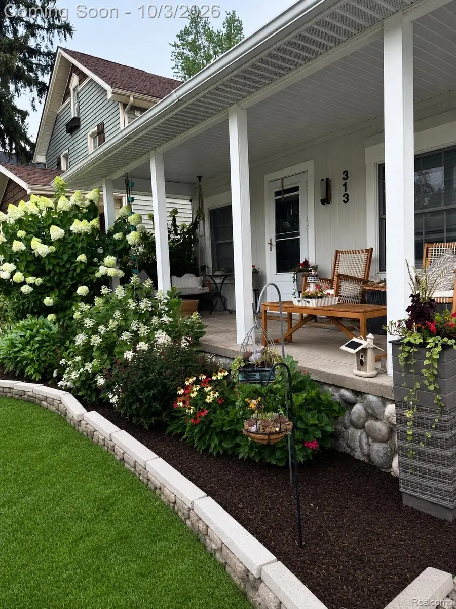 313 N Castell Avenue, Rochester, MI 48307 - #2