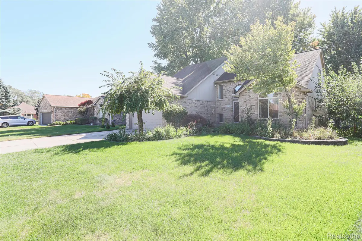 49205 Monte Road, Chesterfield, MI 48047 - #1