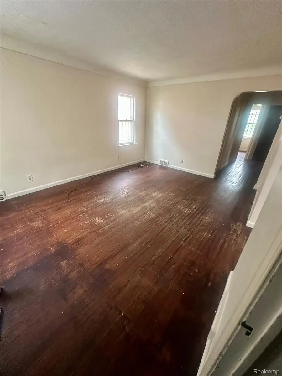 19386 Waltham Street, Detroit, MI 48205 - #3