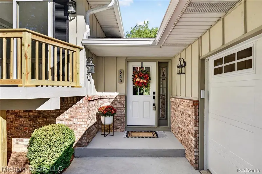 660 Gail Court, Oxford, MI 48371 - #3