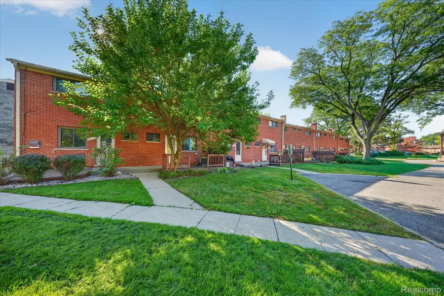 29130 Tessmer Court, Madison Heights, MI 48071 - #2