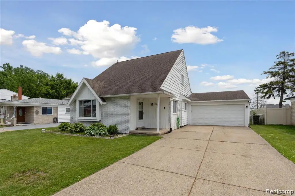 35728 Dunston Drive, Sterling Heights, MI 48310 - #1