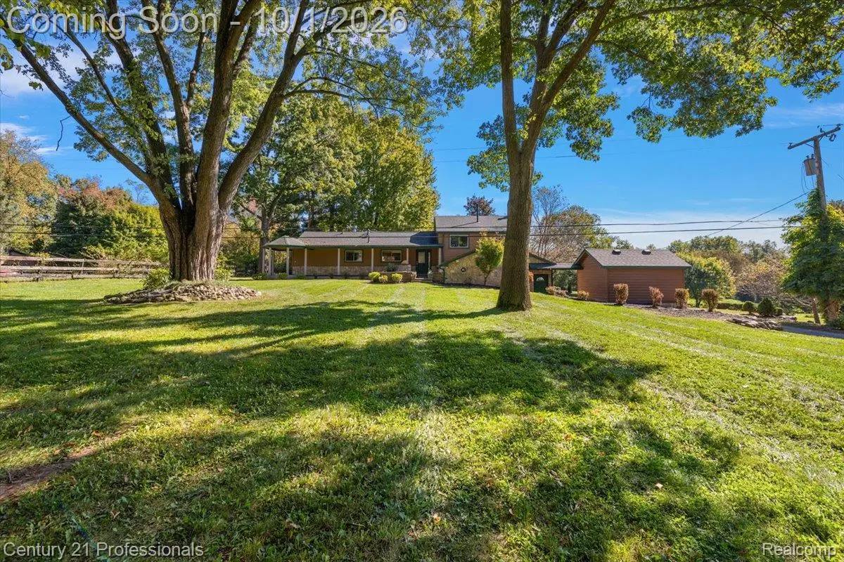 8380 Pine Knob Road, Clarkston, MI 48348 - #1