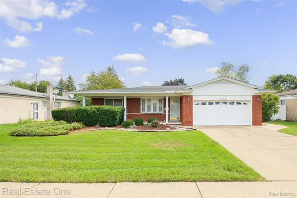 30304 Austin Drive, Warren, MI 48092