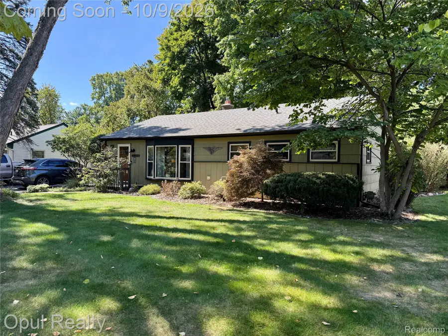 18051 Floral Street, Livonia, MI 48152 - #3