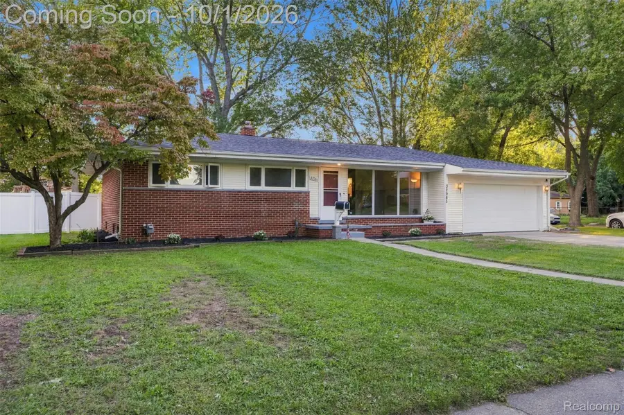 32965 Cloverdale Avenue N, Farmington, MI 48336 - #3