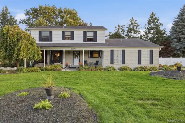 34979 Oakland Street, Farmington, MI 48335