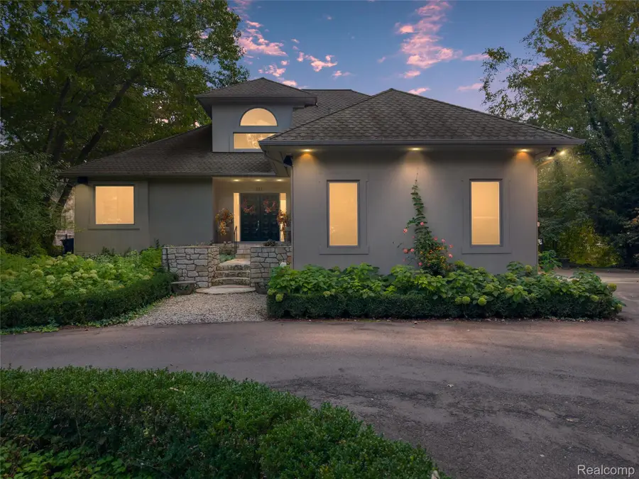 285 Leota BLVD, Waterford, MI 48327 - #2