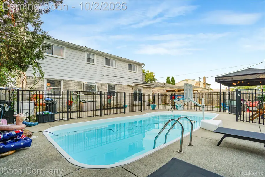 4120 Anthony Drive, Sterling Heights, MI 48310 - #2