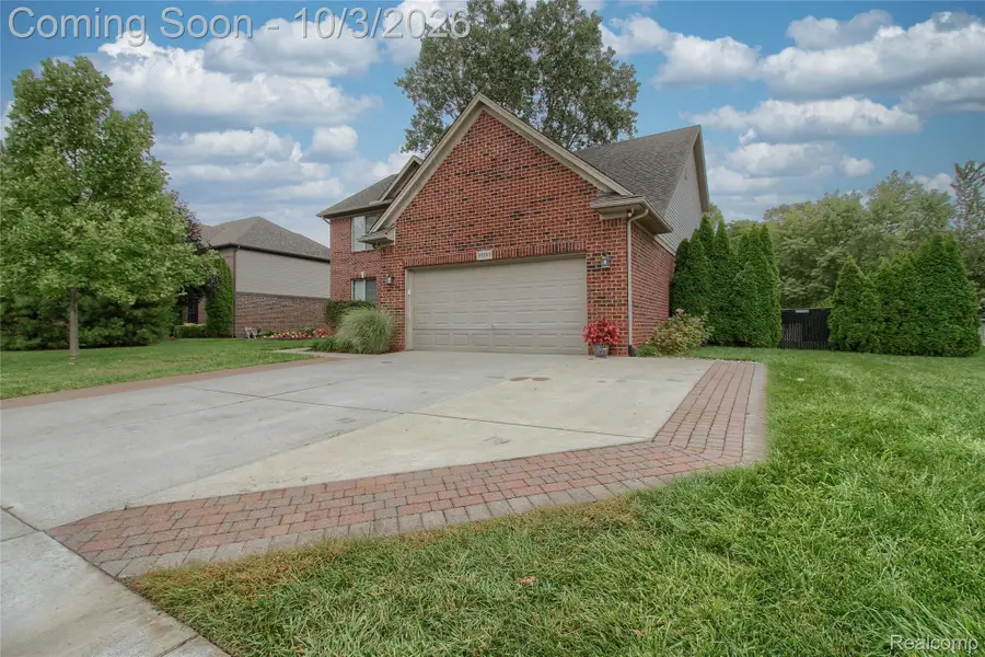 30393 Bradbury Drive, Flat Rock, MI 48134 - #3