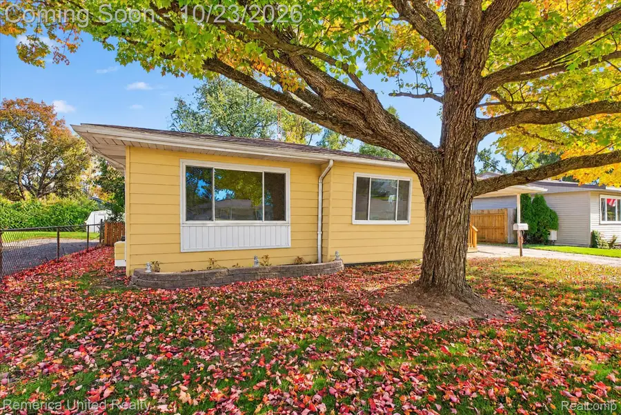 5449 Military Avenue, Brighton, MI 48116 - #2