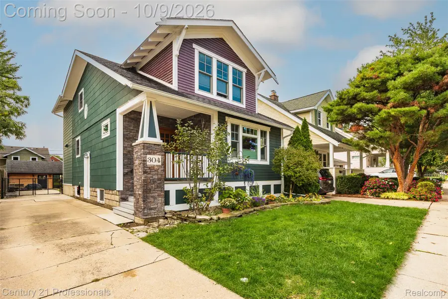 304 Gardenia Avenue, Royal Oak, MI 48067 - #2