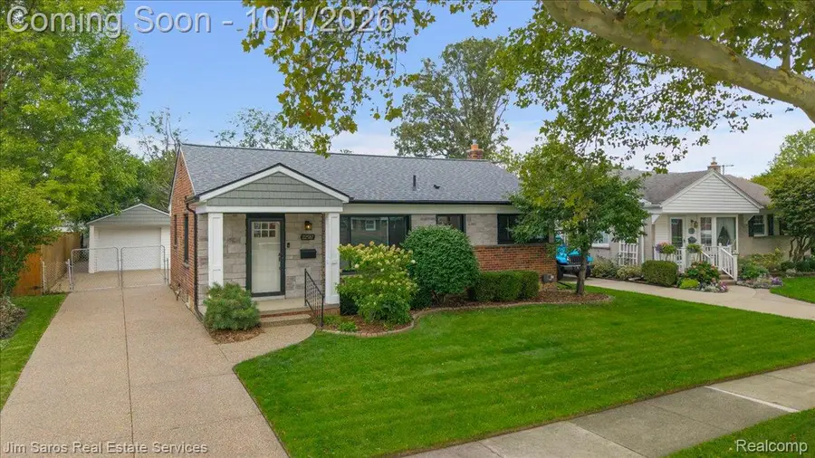 22587 Kipling Street, Saint Clair Shores, MI 48080 - #2