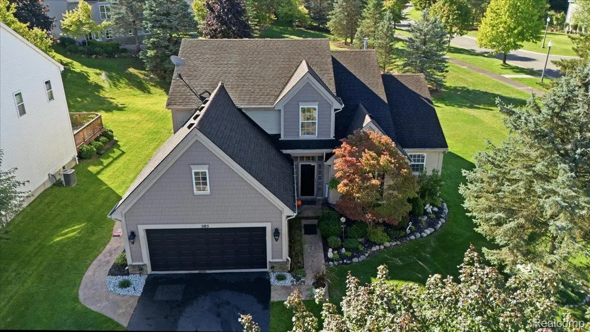 585 Boulder Lake Drive, Oxford, MI 48371 - #1
