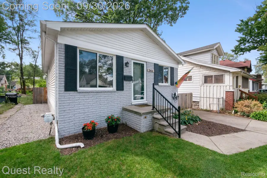 546 E Drayton Street, Ferndale, MI 48220 - #2