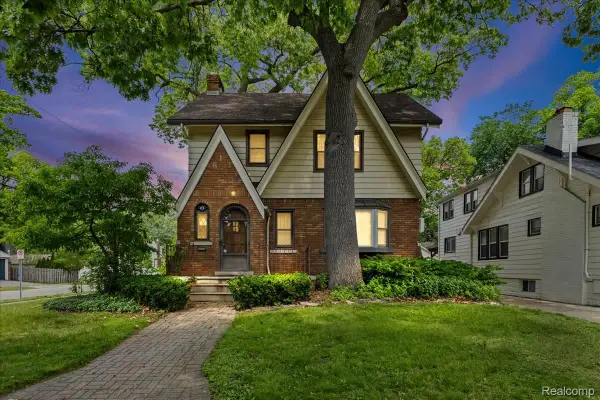 43 Wellesley Drive, PleasantRidge, MI 48069