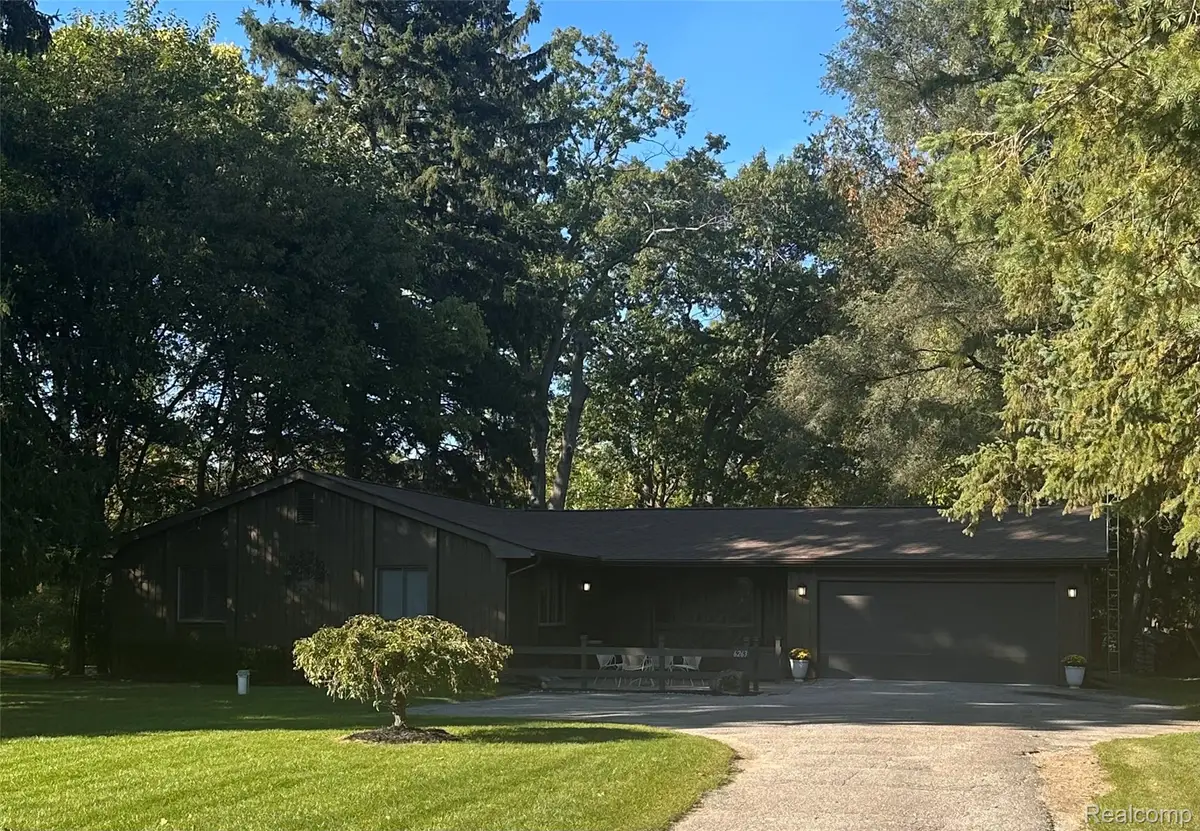 6263 Davison Road, Burton, MI 48509 - #1