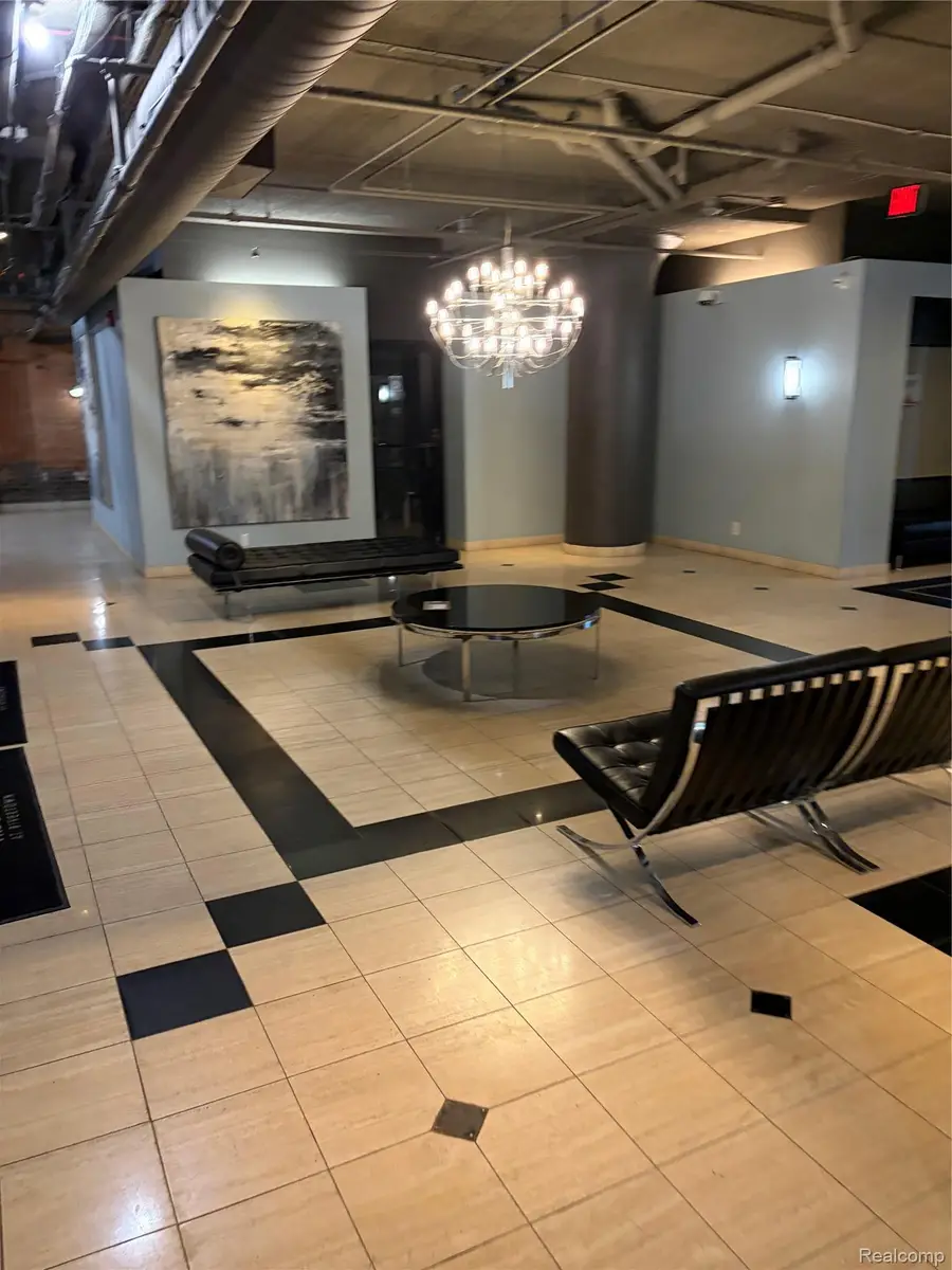 6533 E Jefferson Avenue #233 E, Detroit, MI 48207 - #2