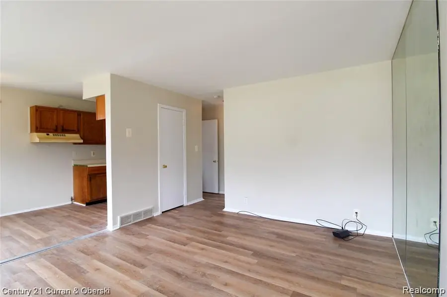 1923-1919 Stieber Street, Westland, MI 48186 - #3