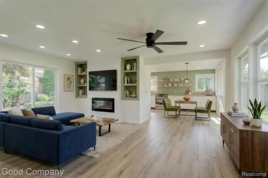21174 Flanders Street, Farmington Hills, MI 48335 - #2