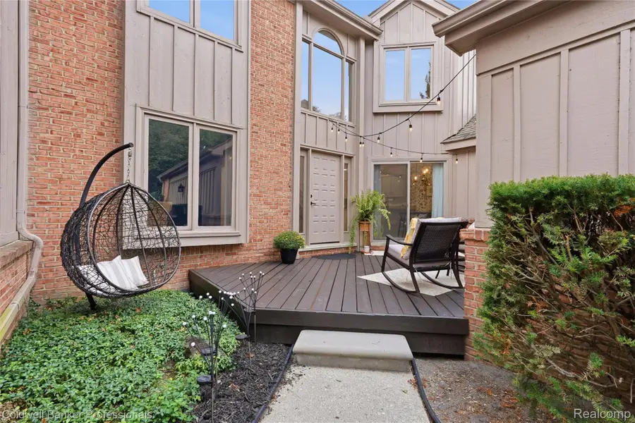 28625 Auburn Court, Farmington Hills, MI 48331 - #3
