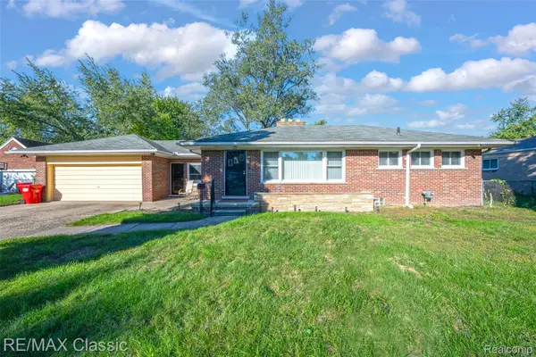 24335 Rosebud Avenue, Eastpointe, MI 48021